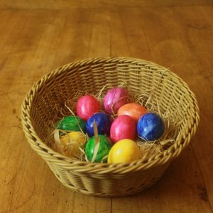 10 gefärbte gekochte Eier